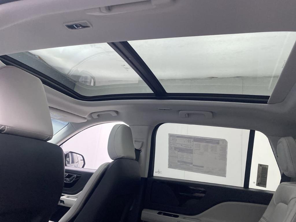 new 2025 Lincoln Aviator car, priced at $66,935