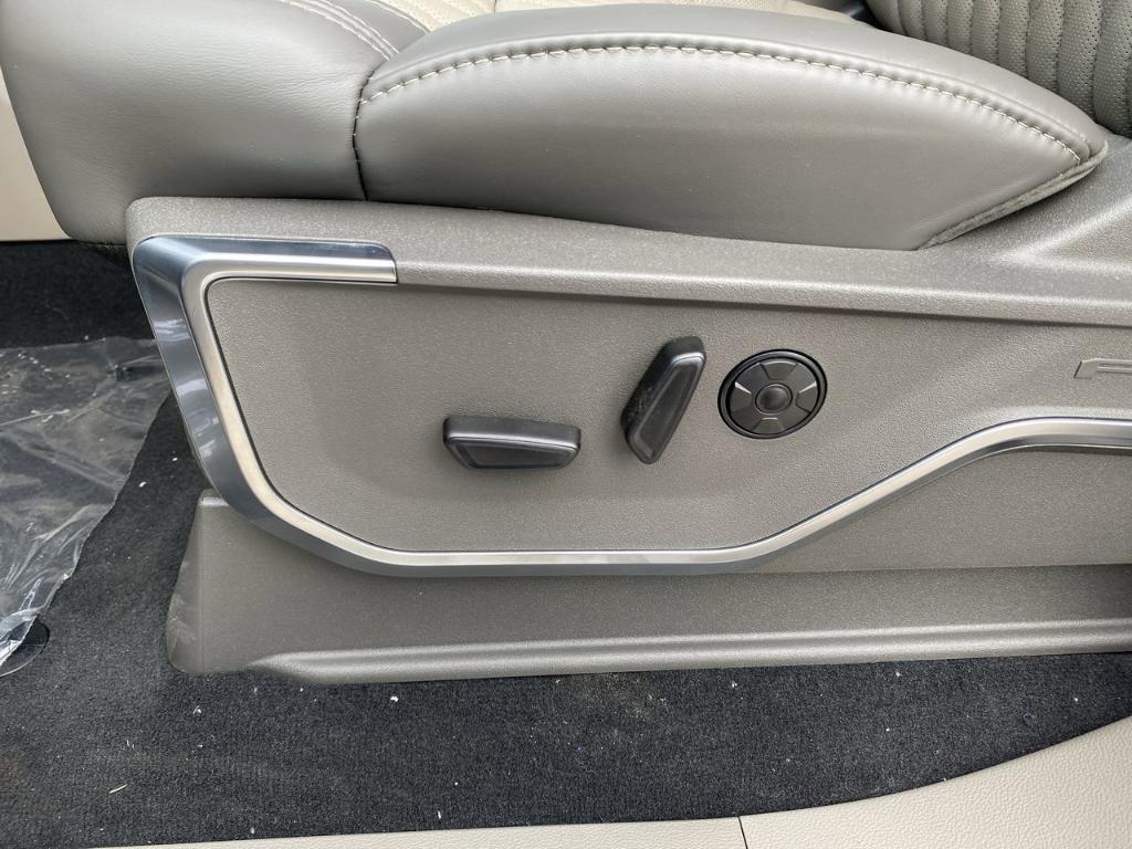 new 2025 Ford F-350 car, priced at $101,920