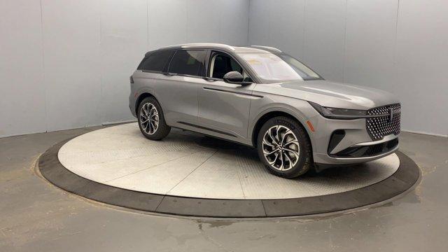 new 2025 Lincoln Nautilus car, priced at $69,910