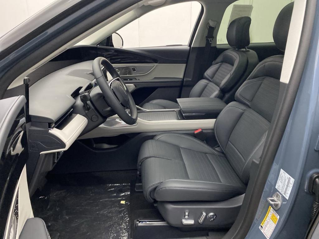 new 2025 Lincoln Nautilus car, priced at $67,910