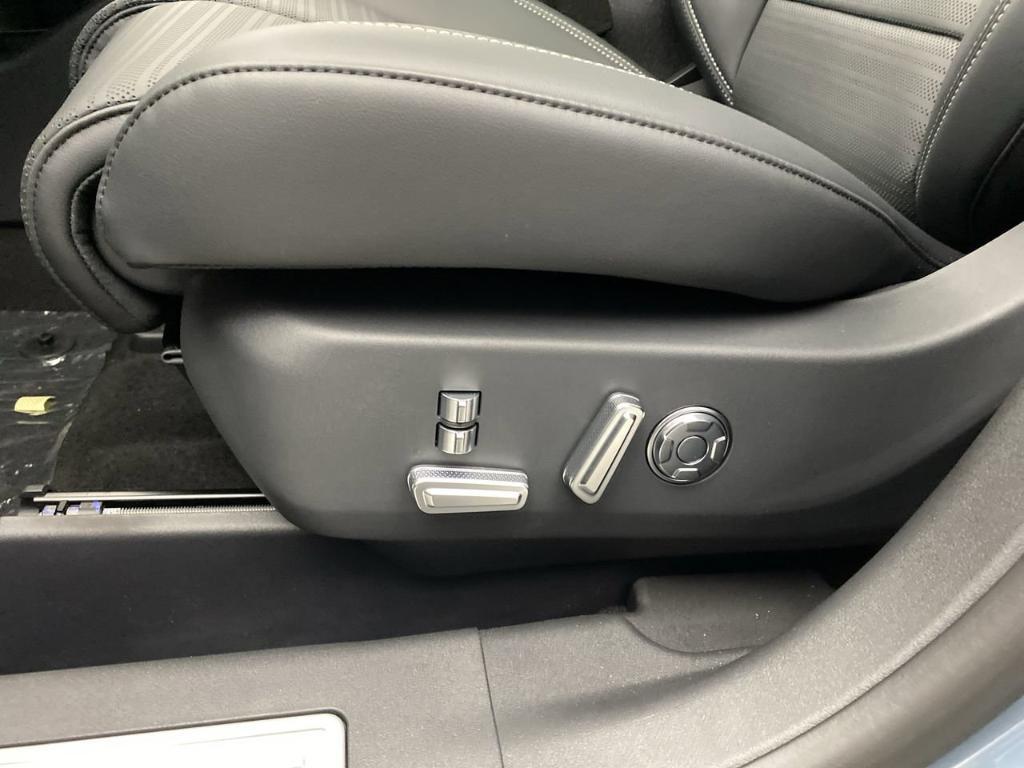 new 2025 Lincoln Nautilus car, priced at $67,910