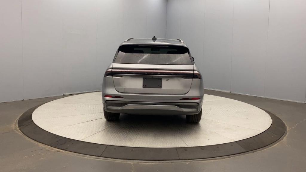 new 2025 Lincoln Nautilus car, priced at $75,980