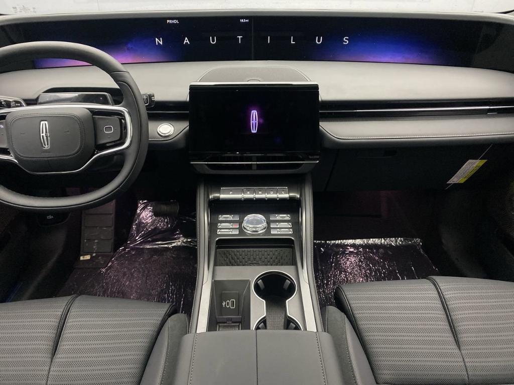 new 2025 Lincoln Nautilus car, priced at $75,980