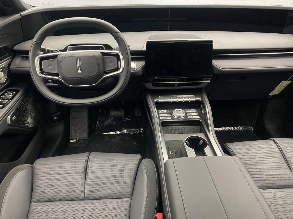 new 2025 Lincoln Nautilus car, priced at $75,980