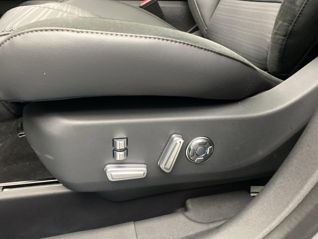 new 2025 Lincoln Nautilus car, priced at $75,980