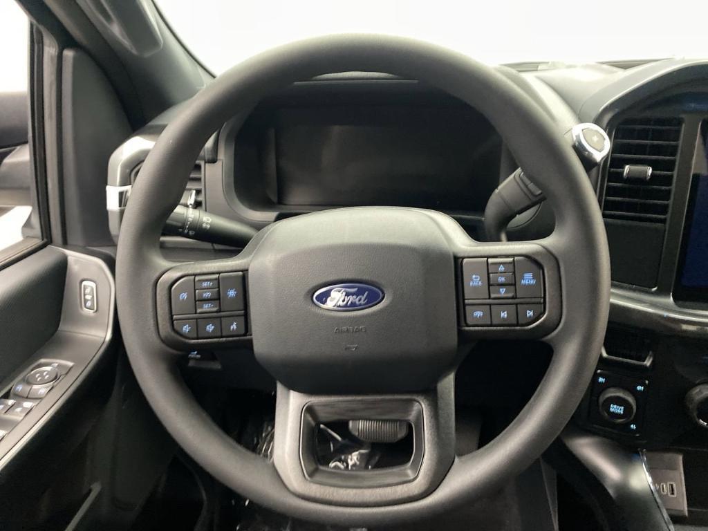 new 2025 Ford F-150 car, priced at $51,960