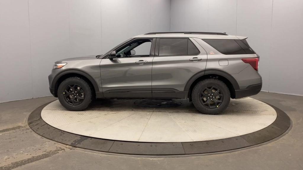 new 2024 Ford Explorer car, priced at $51,598