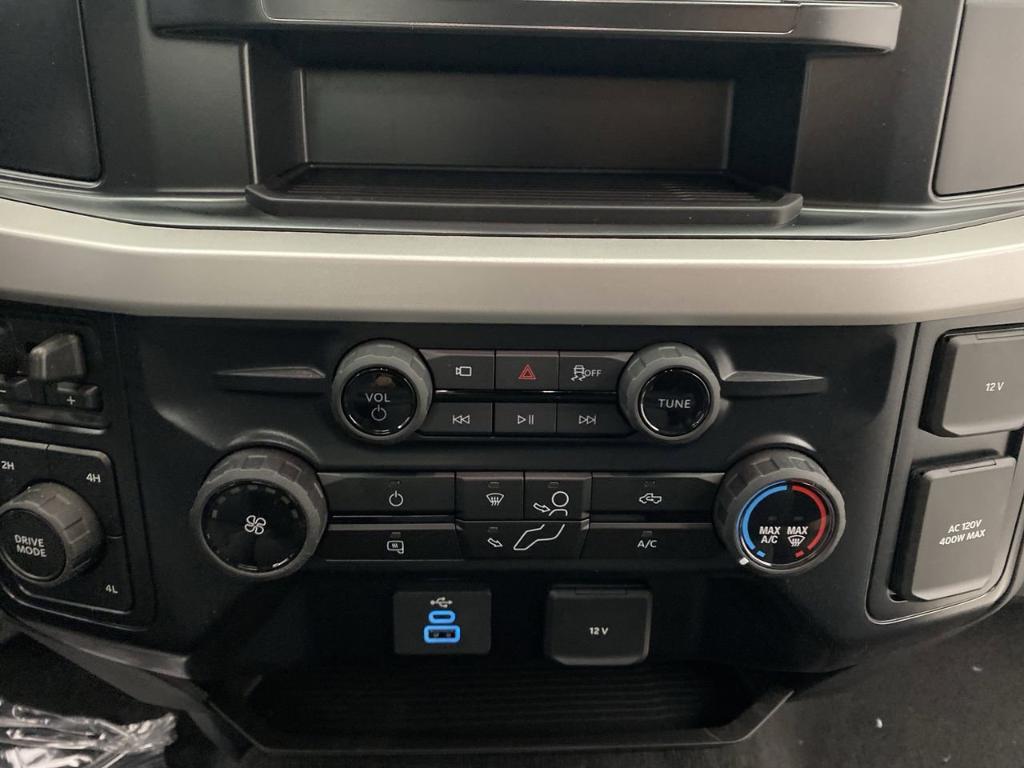 new 2025 Ford F-350 car, priced at $67,400