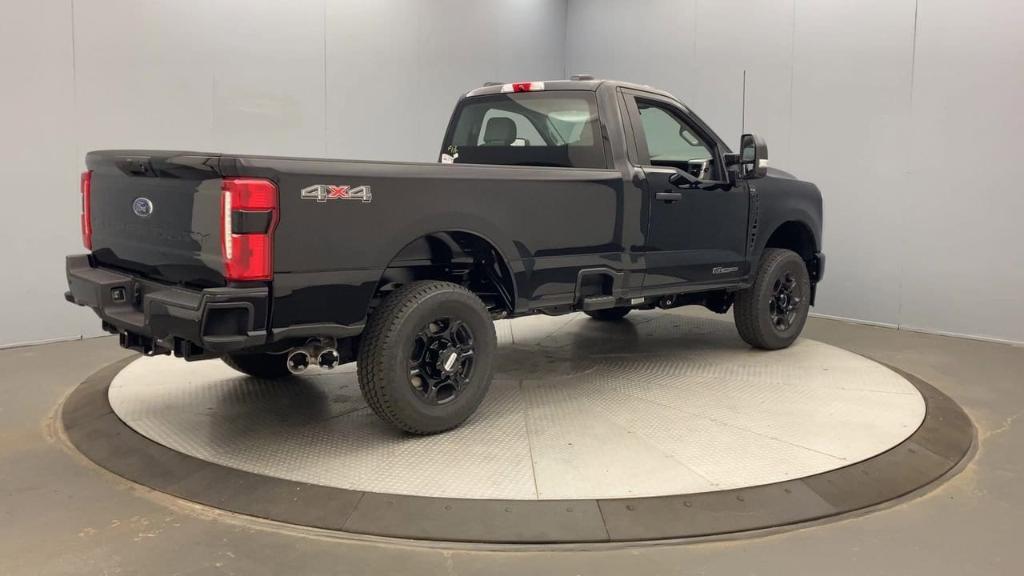 new 2025 Ford F-350 car, priced at $67,400