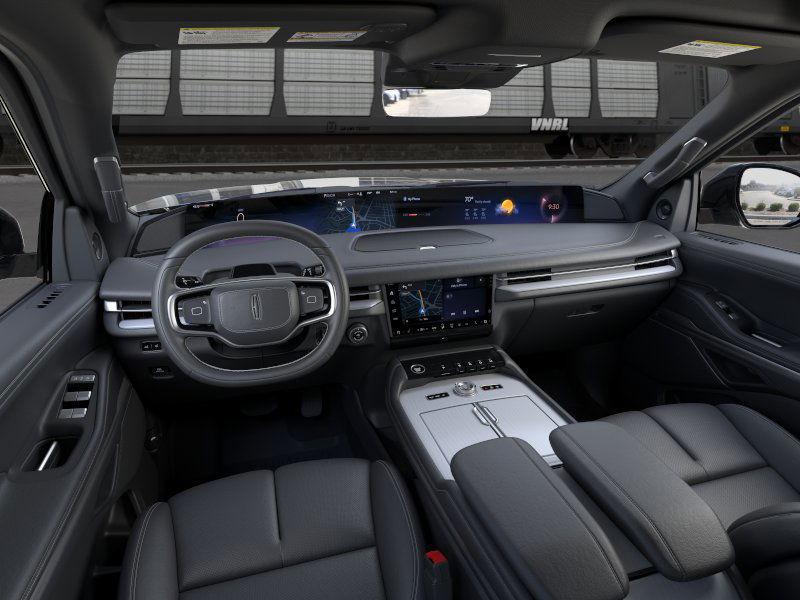 new 2025 Lincoln Navigator car, priced at $106,335