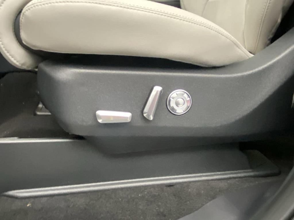 new 2025 Lincoln Navigator L car, priced at $106,575