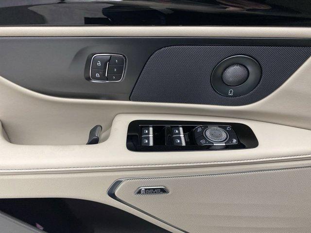 new 2025 Lincoln Nautilus car, priced at $67,705