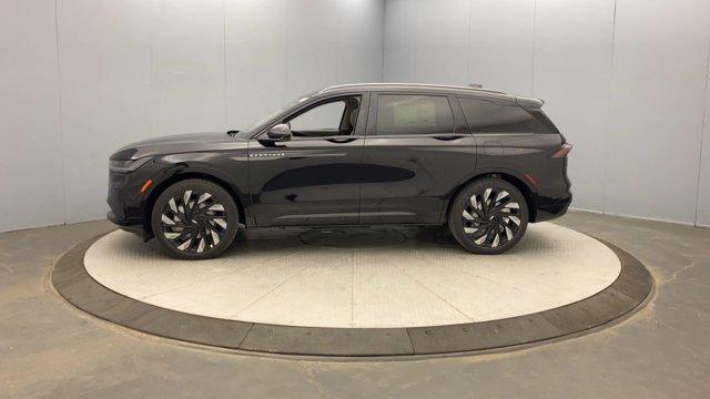 new 2025 Lincoln Nautilus car, priced at $67,705