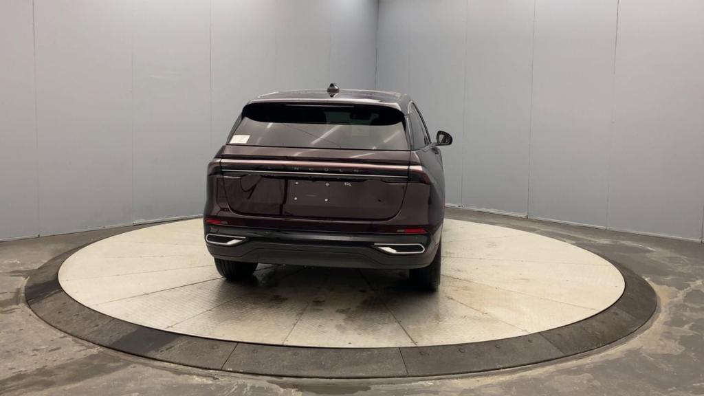 new 2025 Lincoln Nautilus car, priced at $60,270