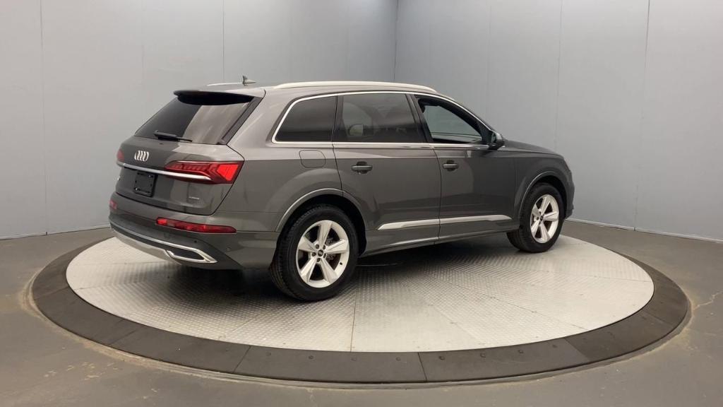 used 2021 Audi Q7 car, priced at $33,999