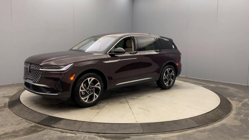 new 2025 Lincoln Nautilus car, priced at $60,270