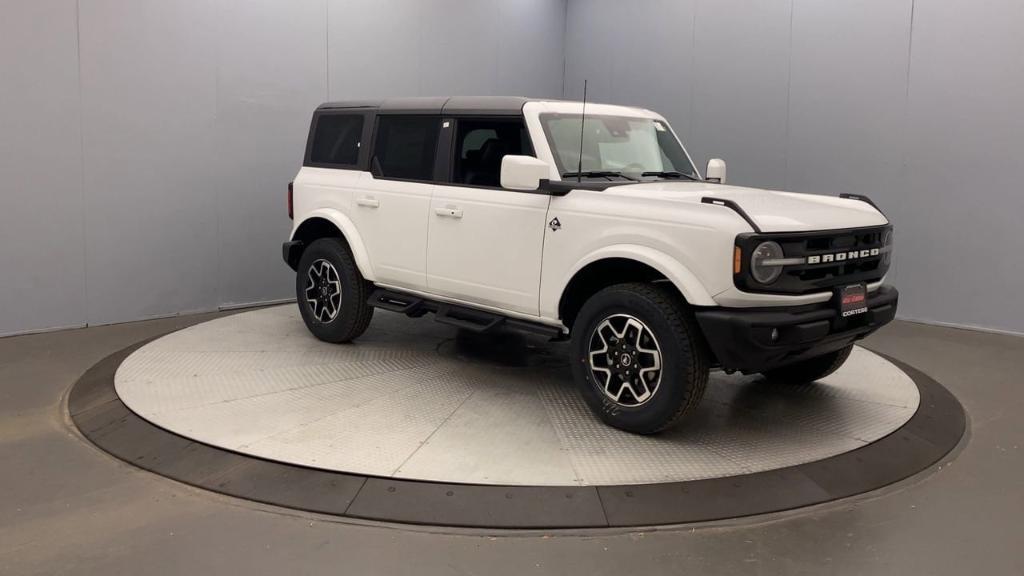 new 2024 Ford Bronco car, priced at $52,680