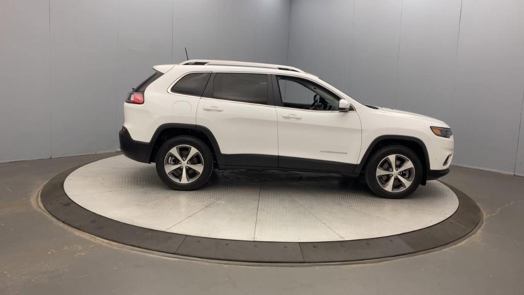 used 2021 Jeep Cherokee car, priced at $17,495