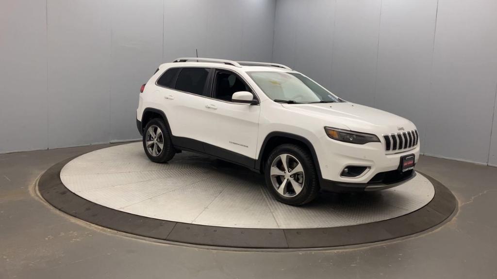 used 2021 Jeep Cherokee car, priced at $17,495