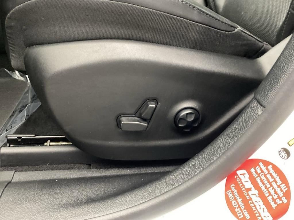 used 2021 Jeep Cherokee car, priced at $17,495
