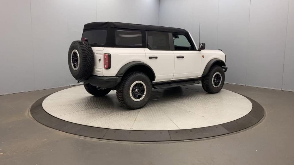 new 2024 Ford Bronco car, priced at $62,187