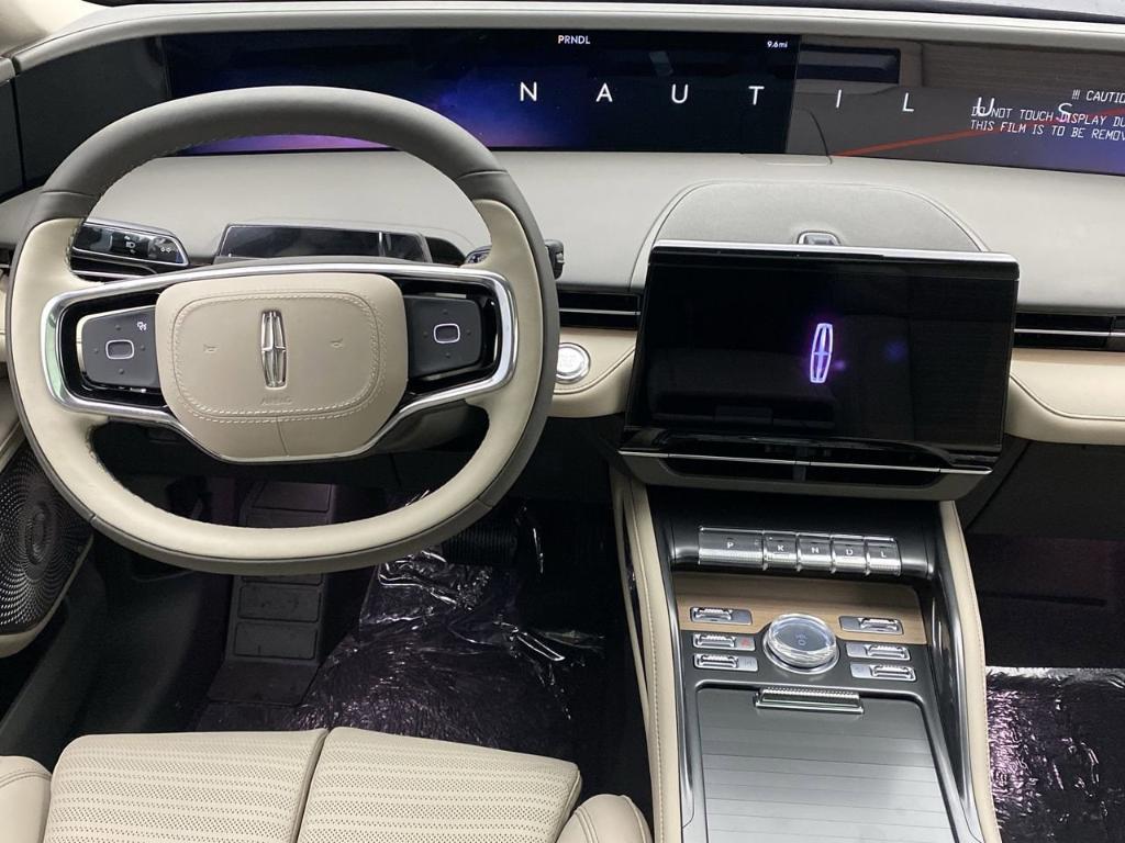 new 2025 Lincoln Nautilus car, priced at $70,910