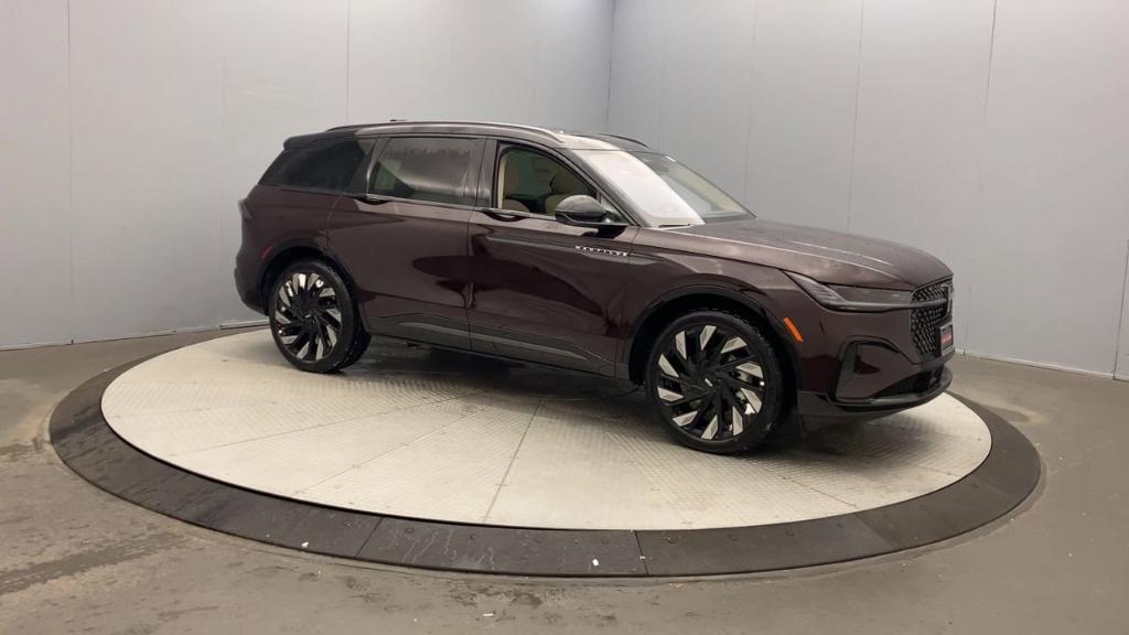 new 2025 Lincoln Nautilus car, priced at $70,910