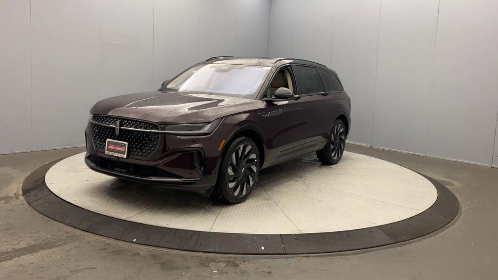 new 2025 Lincoln Nautilus car, priced at $70,910