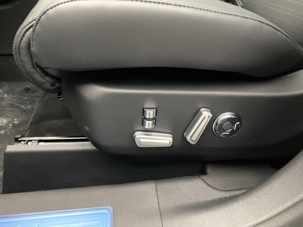 new 2025 Lincoln Nautilus car, priced at $69,910