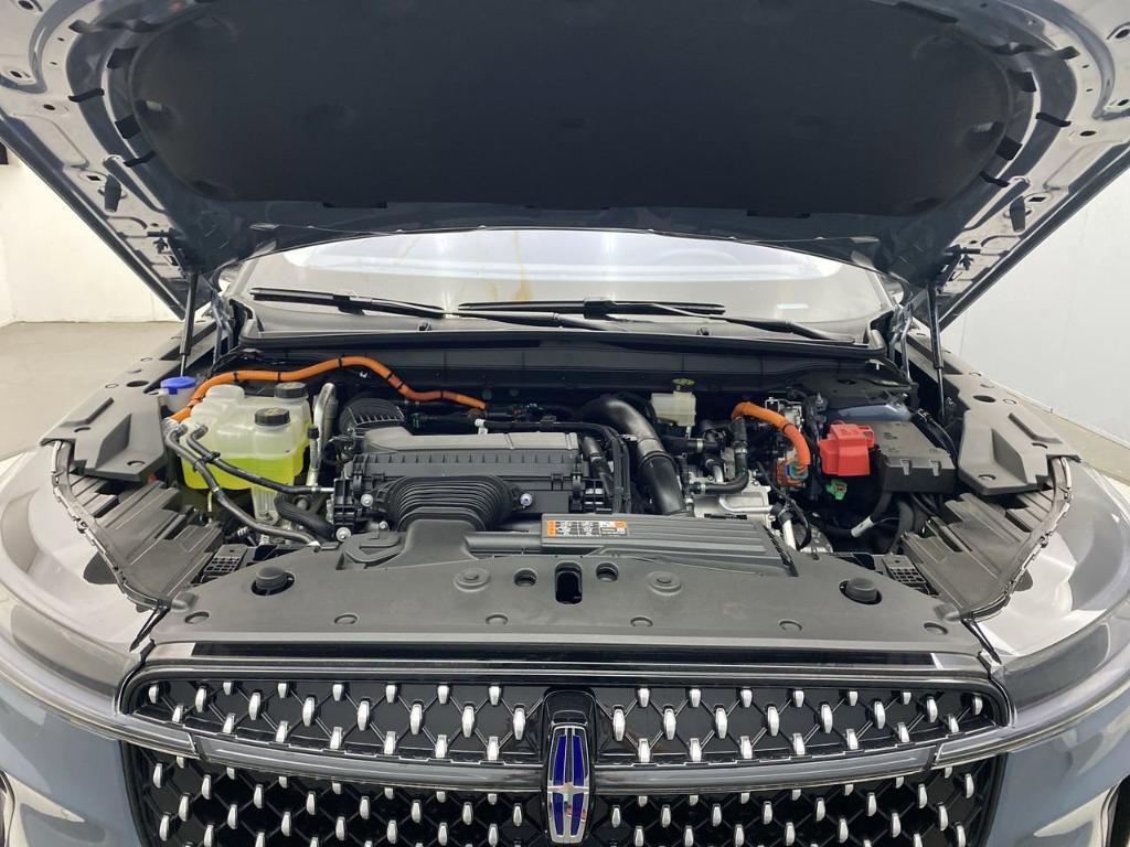 new 2025 Lincoln Nautilus car, priced at $59,035
