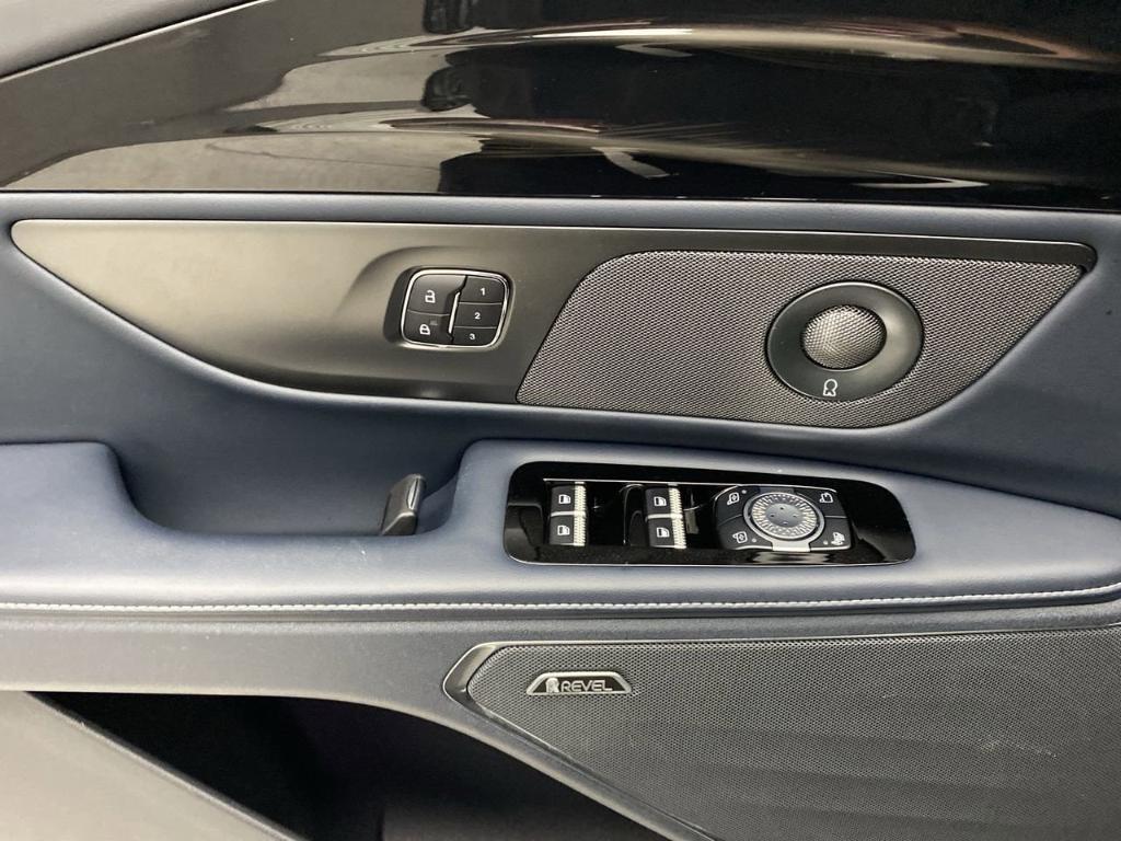 used 2024 Lincoln Nautilus car, priced at $54,999