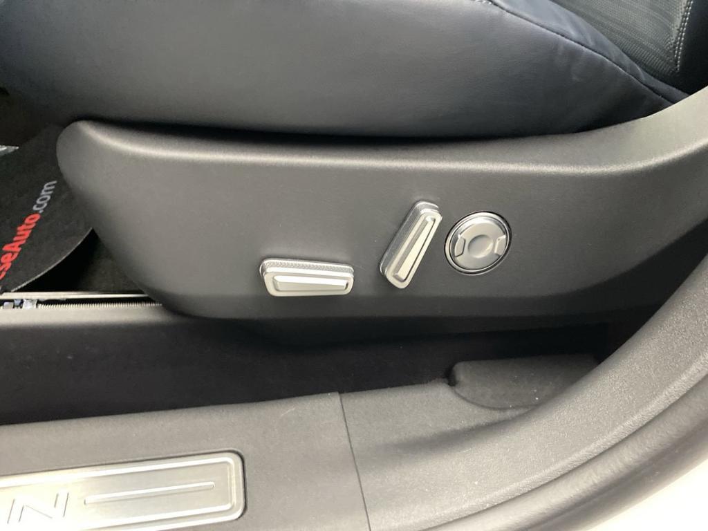 used 2024 Lincoln Nautilus car, priced at $54,999