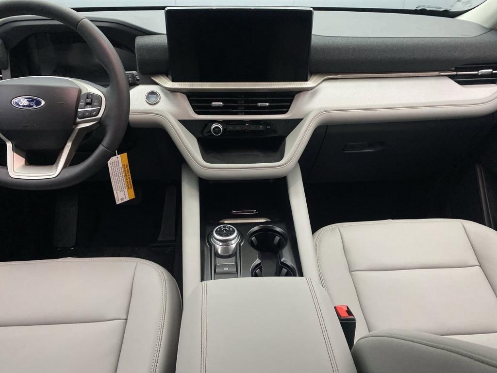 new 2025 Ford Explorer car, priced at $49,115
