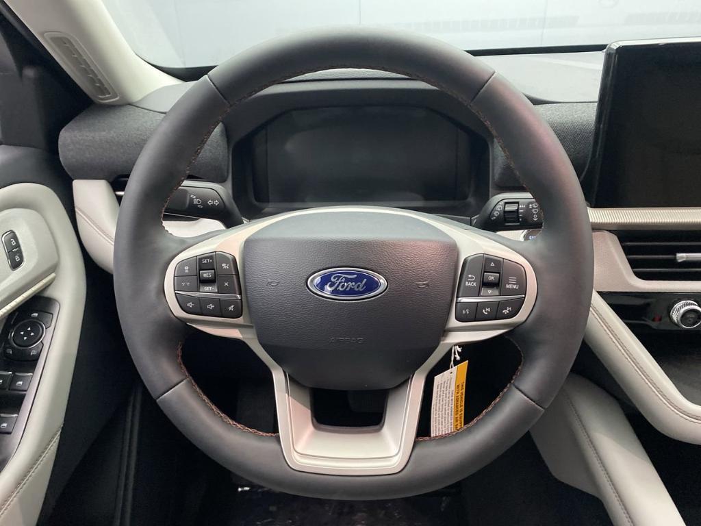 new 2025 Ford Explorer car, priced at $49,115