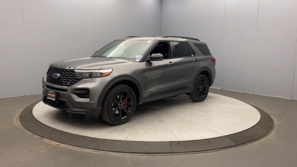 used 2024 Ford Explorer car, priced at $48,995