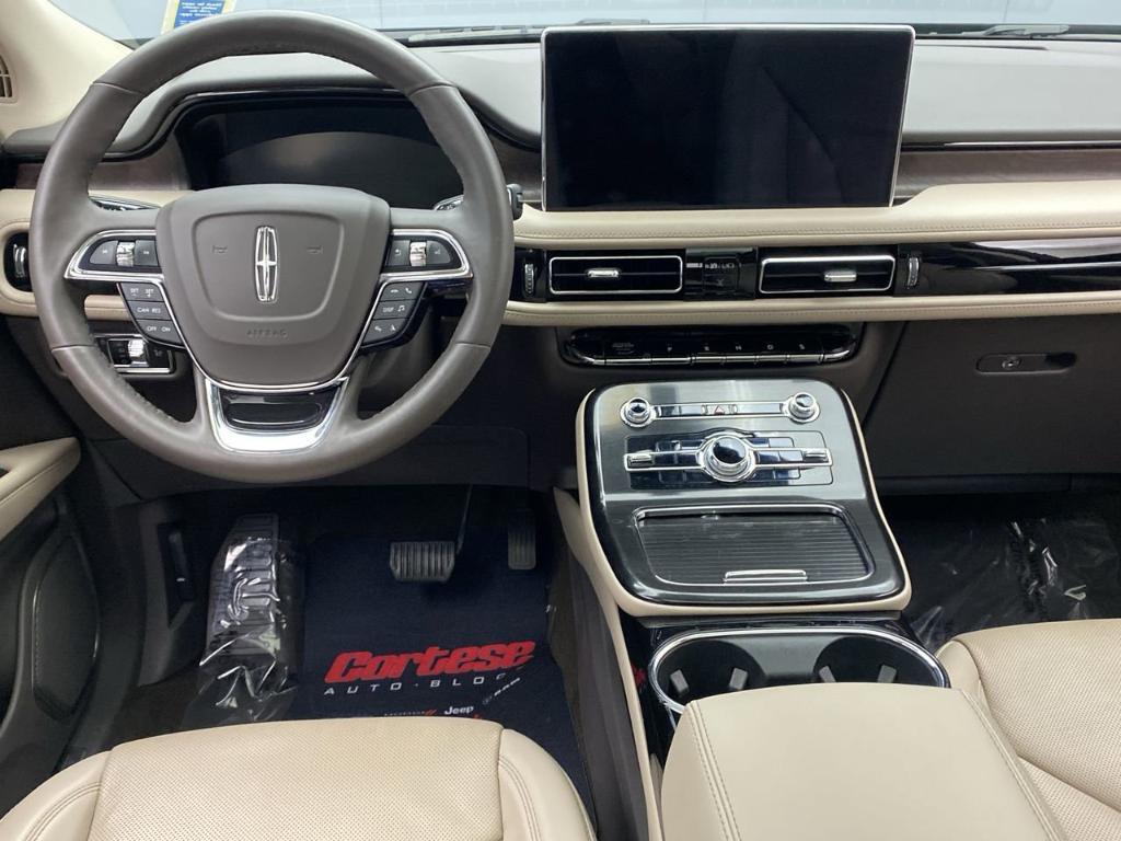 used 2022 Lincoln Nautilus car, priced at $38,450