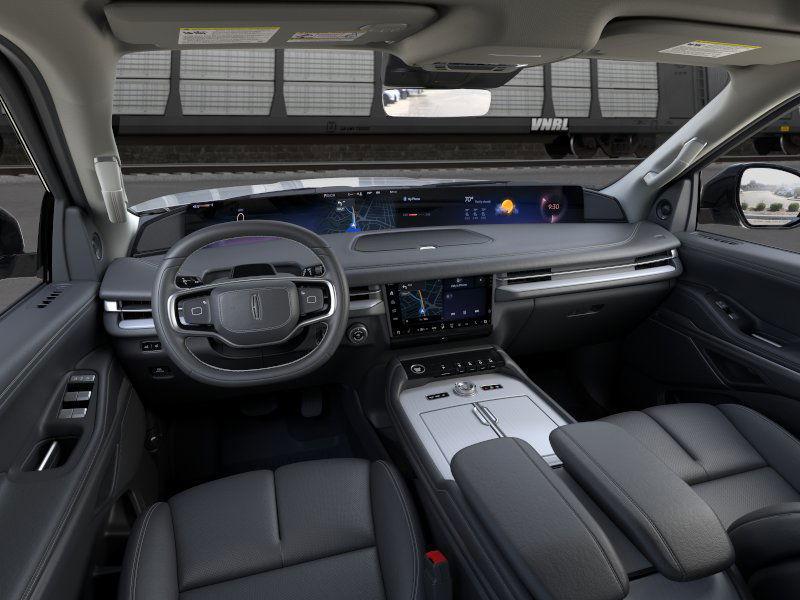 new 2025 Lincoln Navigator car, priced at $103,585