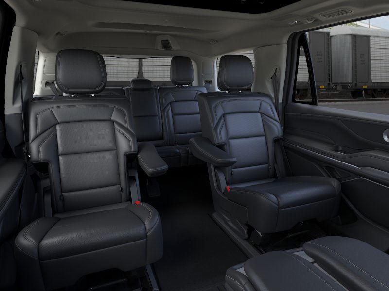 new 2025 Lincoln Navigator car, priced at $103,585