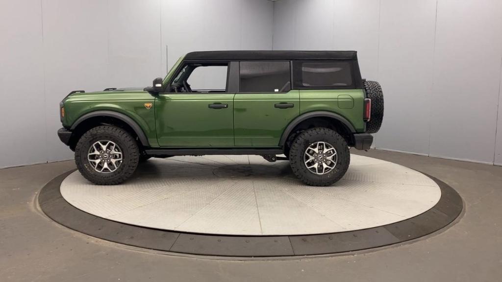 new 2024 Ford Bronco car, priced at $58,975