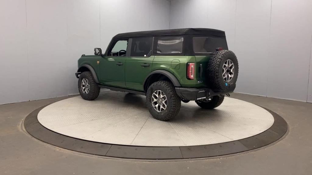 new 2024 Ford Bronco car, priced at $58,975