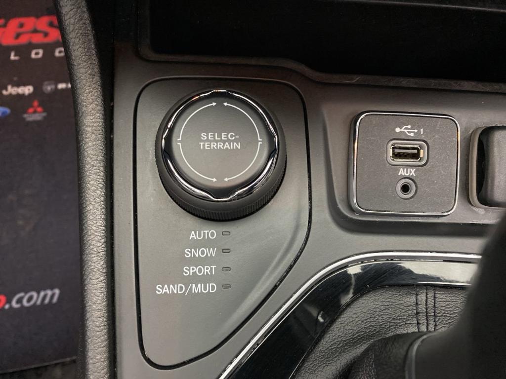 used 2022 Jeep Cherokee car, priced at $23,495