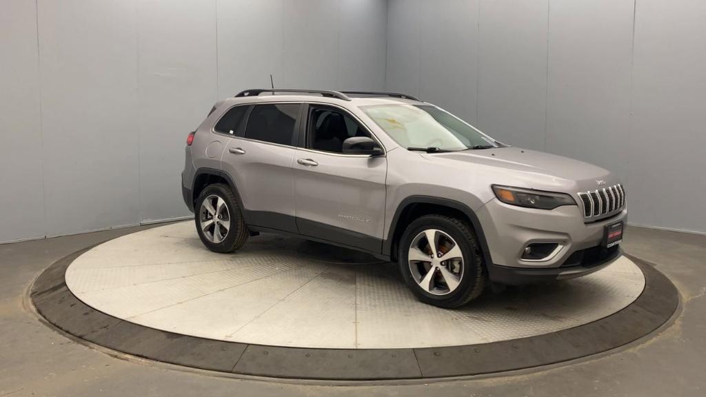 used 2022 Jeep Cherokee car, priced at $24,495