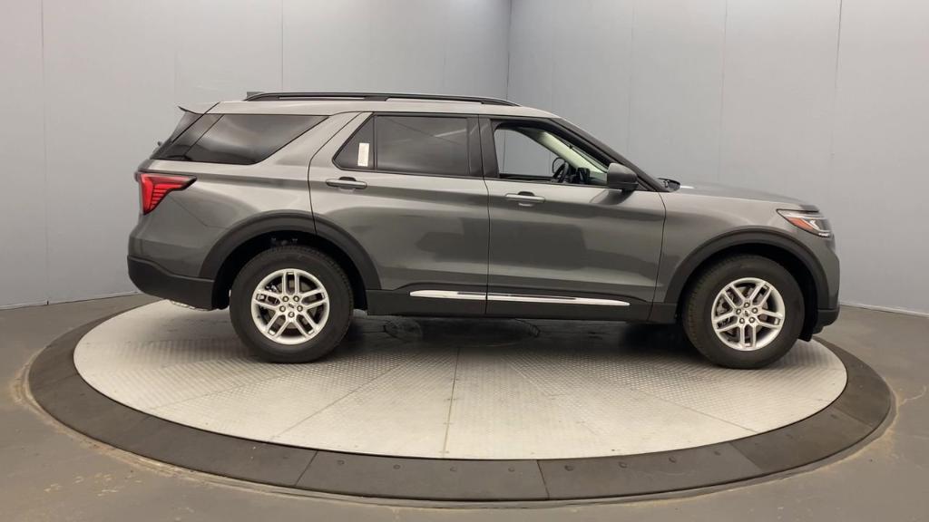 new 2025 Ford Explorer car, priced at $44,145