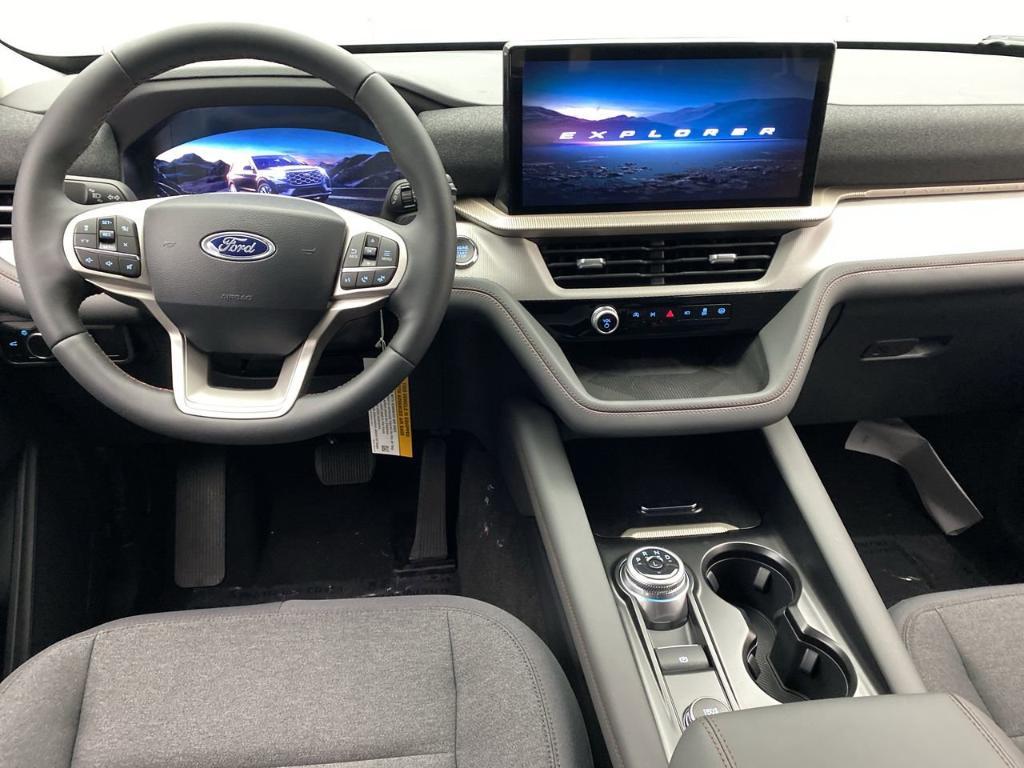 new 2025 Ford Explorer car, priced at $44,145