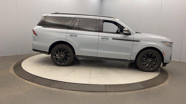 new 2025 Lincoln Navigator car, priced at $107,805