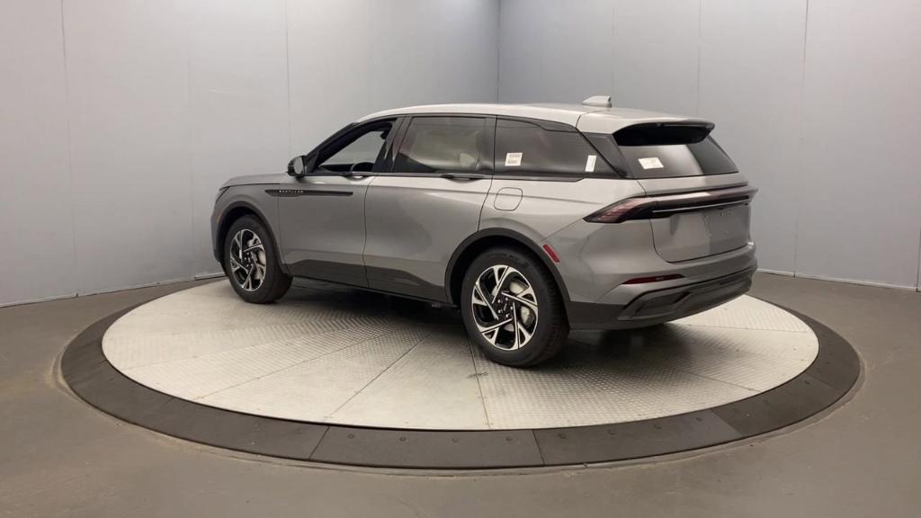 new 2024 Lincoln Nautilus car, priced at $63,035