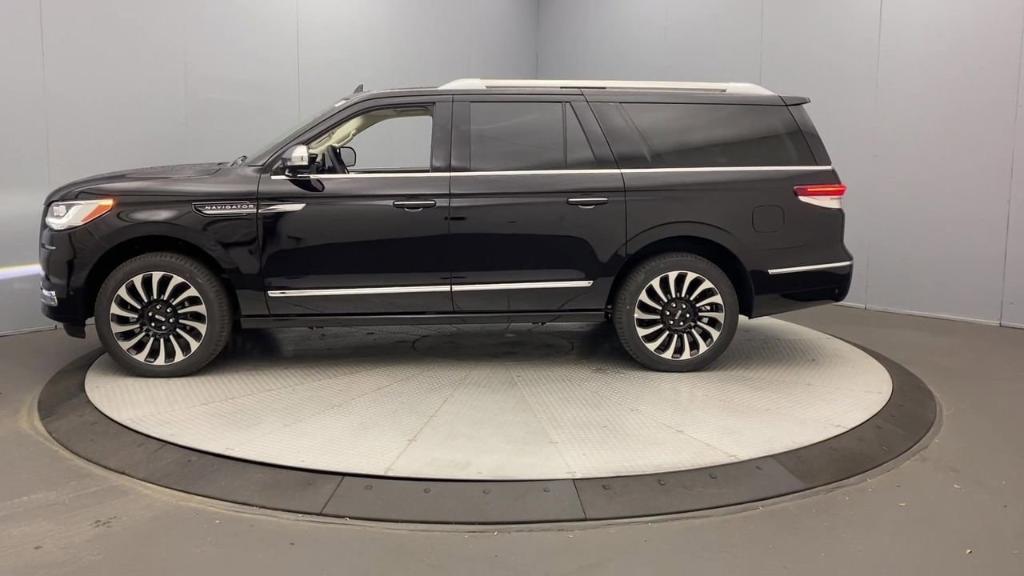 new 2024 Lincoln Navigator L car, priced at $115,690