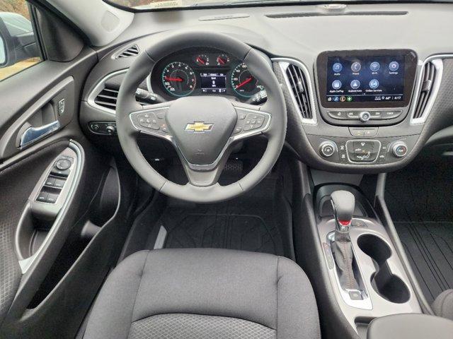 new 2024 Chevrolet Malibu car, priced at $25,345