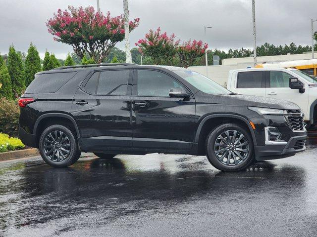 used 2023 Chevrolet Traverse car, priced at $37,806