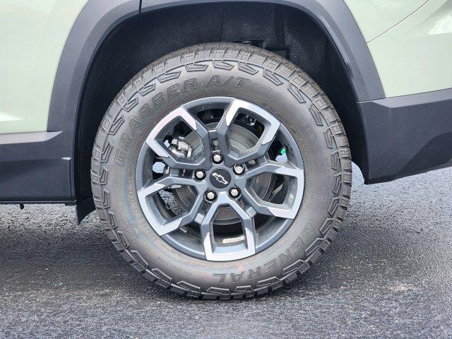 new 2026 Chevrolet Equinox car, priced at $33,895